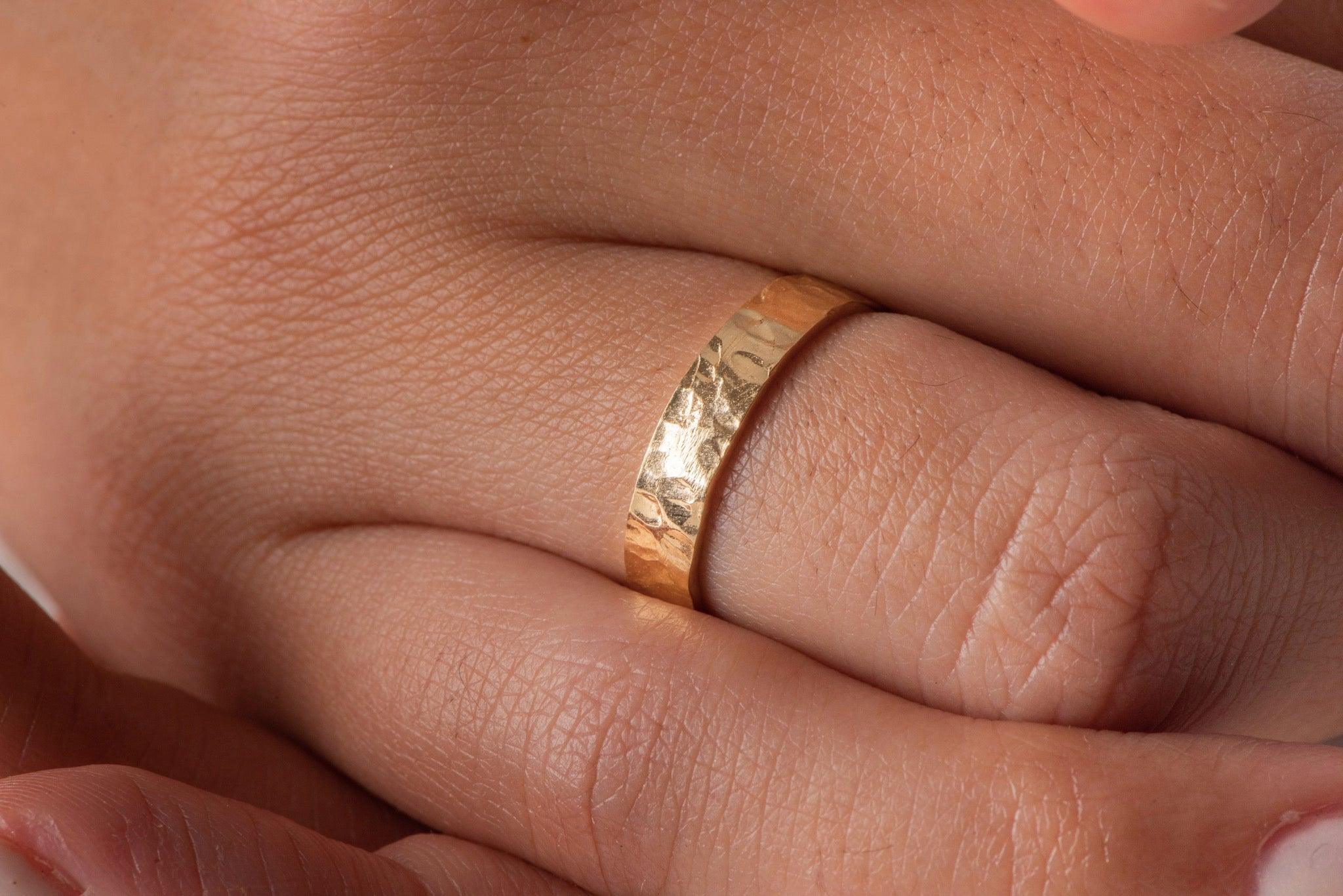 Hammered 3mm Band - CIEL