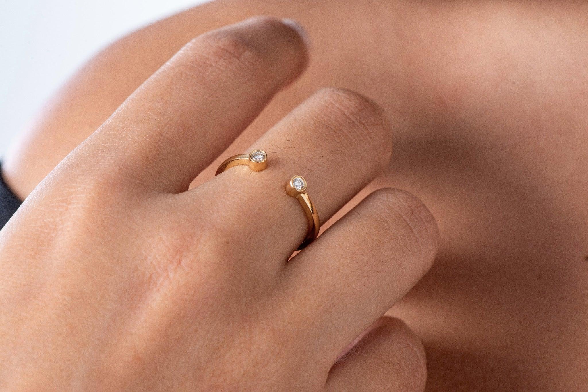 Double Diamond Open Ring - CIEL